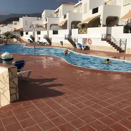 Nyaraló 4 Bedroom With 2 Terace And Ocean View